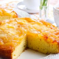 Tarta invertida de manzanas sin horno: la receta de Paulina Cocina que vas a hacer una y otra vez