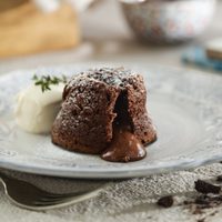 Volcán de dulce de leche: con solo 3 ingredientes, prepará este postre súper jugoso y delicioso