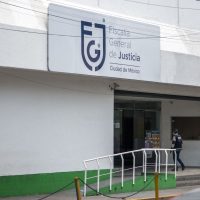 Procesan a tres personas detenidas tras cateo por crimen de empresarios de Polanco