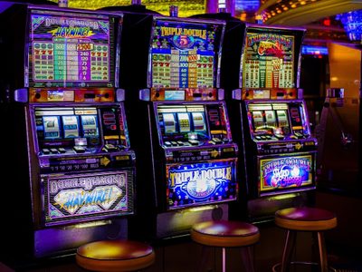 Golpe a casinos: no habrá permisos para operar apuestas con juegos de azar ni máquinas tragamonedas