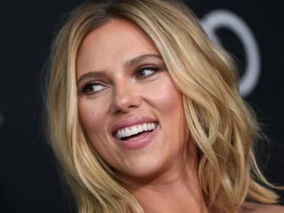 ¡Demasiado! Scarlett Johansson alardeó de sus encantos con un escotazo mortal ¿Se las operó?