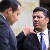 Diputado panista denuncia a Ruiz Esparza ante la PGR por socavón en Paso Exprés