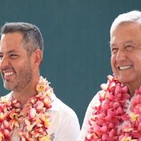 López Obrador somete a "consulta" plan de desarrollo del Istmo; a mano alzada, oaxaqueños lo avalan