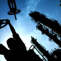 El petróleo se mantiene estable