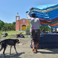 Empresas eólicas se involucran en remoción de escombros en Oaxaca