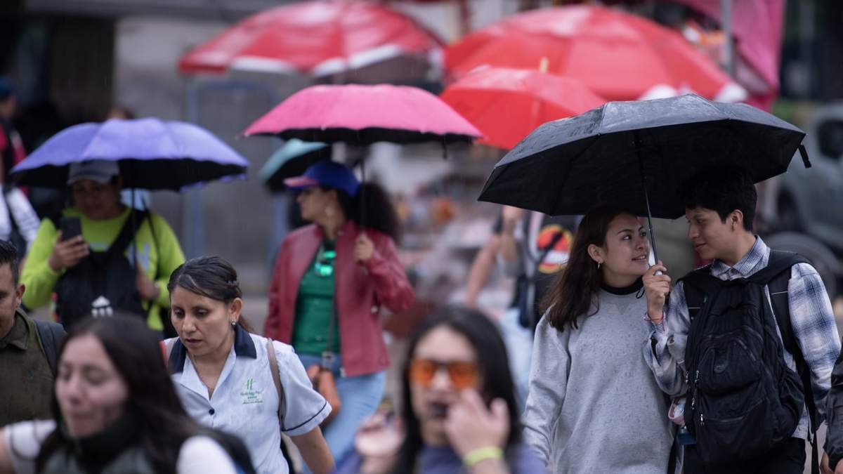Probabilidad de chubascos con lluvias puntuales fuertes en la Ciudad de México para este lunes