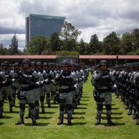 AMLO exhorta a gobernadores a que fijen postura sobre la reforma a la Guardia Nacional