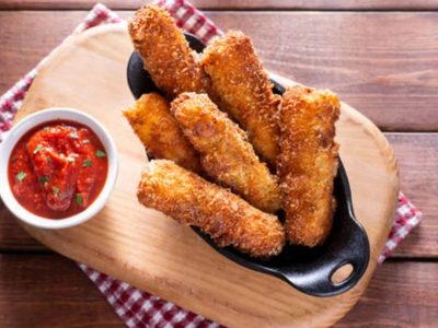 No tires los tallos del brócoli y prepará estos bastoncitos súper crocantes y fáciles para tu cena