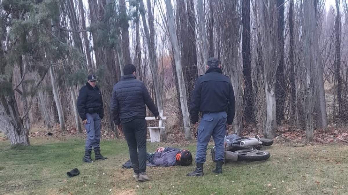 Un demorado en el cementerio Jardín del Recuerdo. Fuente: (Minuto Neuquén)