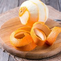 No tires las cáscaras de naranja y hacé este saborizante casero para todas tus preparaciones, que es un 10