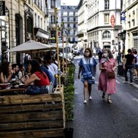Francia: el Gobierno anunció que habrá un retroceso en las medidas de aislamiento