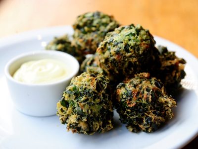 Croquetas de acelga, batata y queso: irresistibles y fáciles de hacer con 5 ingredientes