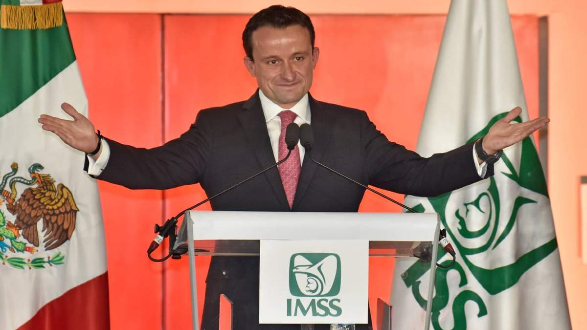 Mikel Arriola en 2017 como director del IMSS