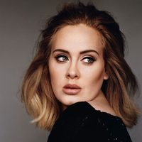 ¡Cambiazo! El nuevo cuerpo de playa de Adele tras adelgazar unos 70 kilos en la última década