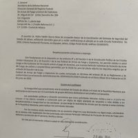 En 2019, Alfaro y dos colaboradores solicitaron a Sedena licencia para portar armas
