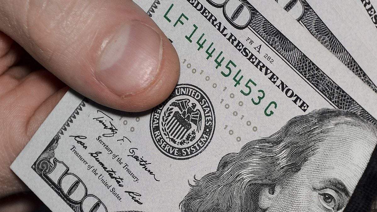 Dólar. Fuente: (Twitter)