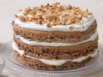 Torta de queso y nuez, fácil e ideal para lucirse como repostero profesional