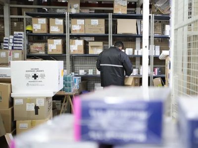 El gobierno anunció la compra de medicamentos e insumos por más de 3.000 millones de pesos
