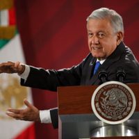 AMLO admite avance lento en descentralización; 'había que levantar al elefante”, justifica