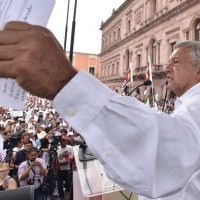 Saltillo, un cierre de López Obrador arropado por expriistas y excalderonistas