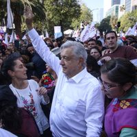 AMLO encabeza "Marcha por la Transformación" entre tumultos de simpatizantes