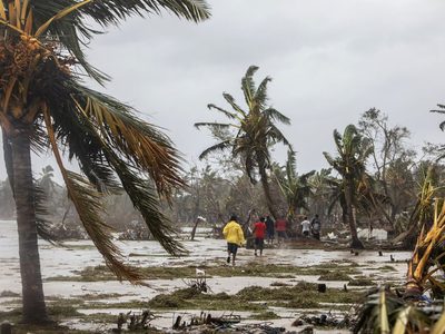 El huracán Elsa deja una estela de caos y destrucción a su paso por el Caribe