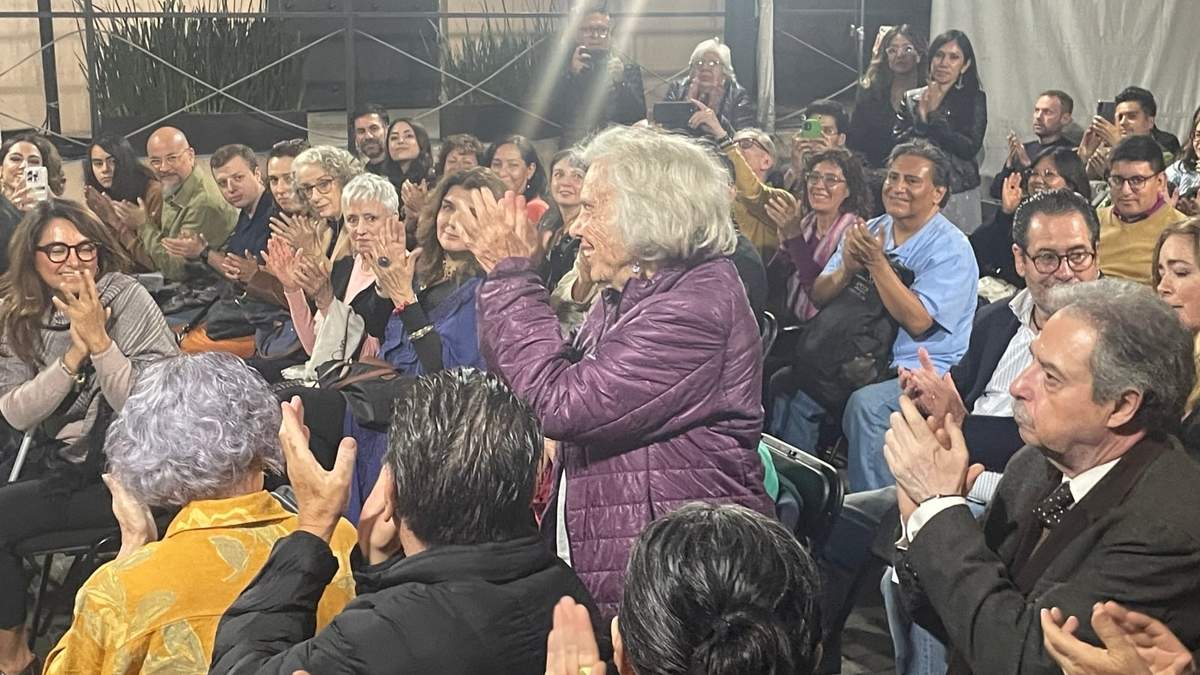 La escritora Elena Poniatowska en la presentación del documental