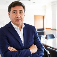 Arroyo aseguró que habría un “ingreso universal de base”
