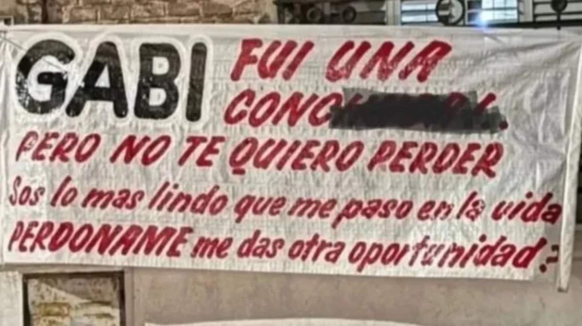 El cartel que pide perdón. Fuente (Mejor Informado)