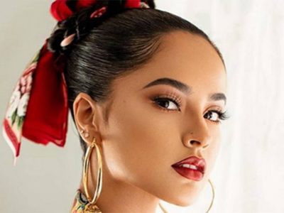 Una diosa en ¡alta definición! Becky G en todo su esplendor te deja sin parpadear