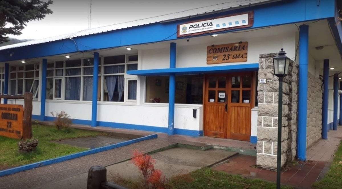 Personal de la comisaría 23° de San Martín de los Andes Fuente: (Facebook)