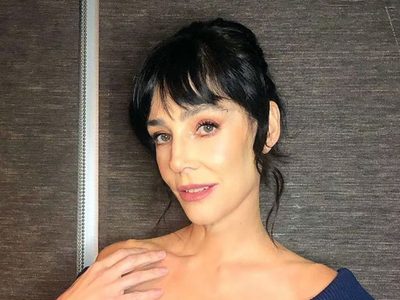 Así, o más diosa: a sus 53 años, Paola Krum deslumbra con su microbikini animal print