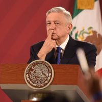 AMLO llama a empresarios de energía a 'quedarse callados” tras 'saqueo al erario”