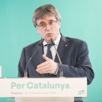El líder independentista catalán Puigdemont anuncia que retira su apoyo a Pedro Sánchez