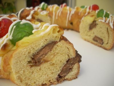 Rosca de Pascua rellena: una bomba de sabor que se hace muy fácil y sale mejor que la comprada