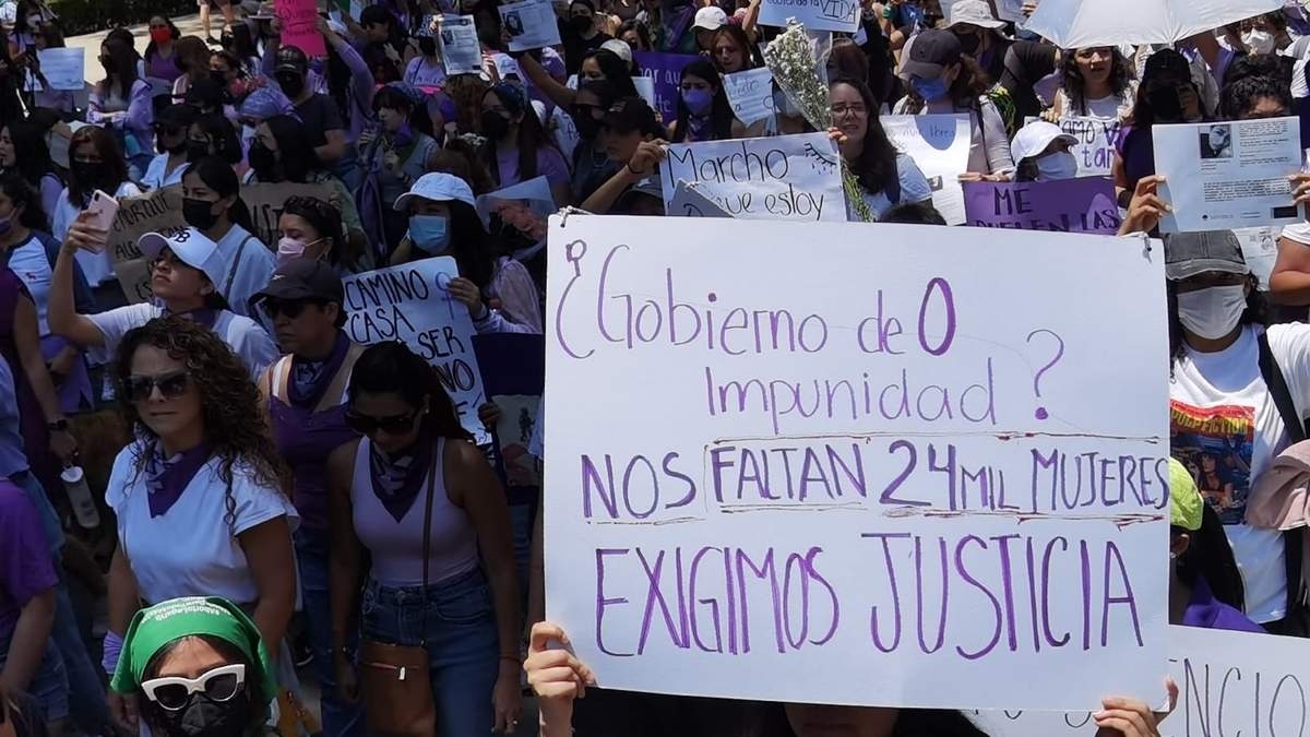 Mujeres demandaron un alto a la violencia por la muerte de Debanhi Escobar