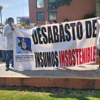 SLP: con bloqueo, personal del hospital “Ignacio Morones Prieto” exige insumos