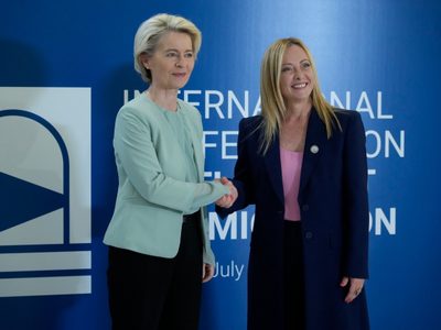 Meloni busca cooperación para apoyar a África y reducir así el flujo migratorio a Europa