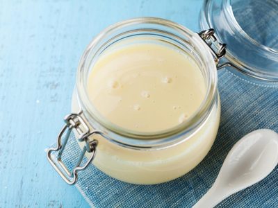 Leche condensada sin azúcar: preparala con solo 3 ingredientes y sin gastar fortuna