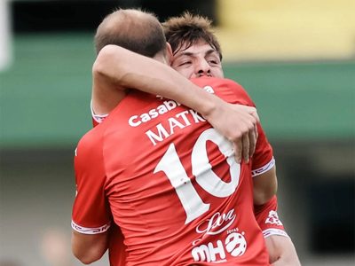 Huracán sorprendió a Defensa y Justicia y puso la zona A al rojo vivo