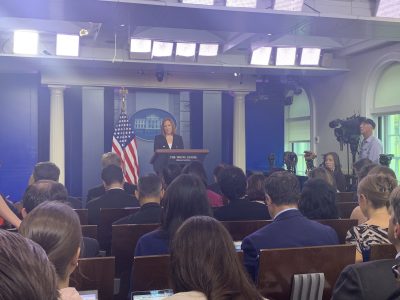Asesor de Nancy Pelosi y funcionario de la Casa Blanca dan positivo a covid-19