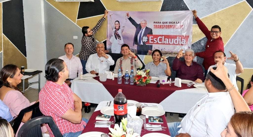 hizo la diputada federal Lorena Méndez Denis, acompañada de destacados políticos morenistas, identificados con el grupo de May Rodríguez, entre ellos, José Ramiro “Pepín” López Obrador, hermano del presidente