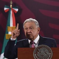 Si Sheinbaum no hubiera ganado la elección habría enviado la banda presidencial: AMLO