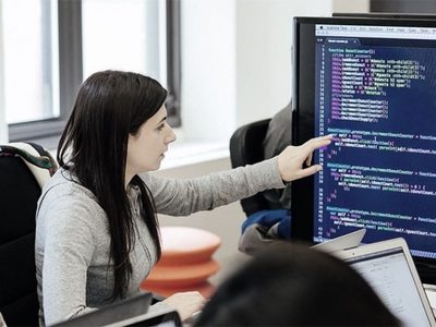 Cómo anotarse a Argentina Programa, el plan que capacita e inserta a los jóvenes en la programación