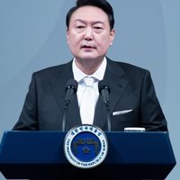 Falló la destitución del presidente de Corea del Sur después de promulgar la Ley Marcial