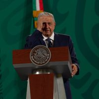 “Apenas si los testereé”, así respondió AMLO a ofendidos por críticas a la UNAM
