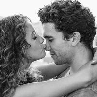 La pareja de Netflix: Jaime Lorente enloqueció a María Pedraza con esta foto