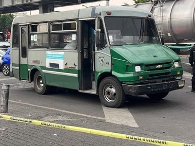 Una mujer fue ejecutada a bordo de un microbús en Ermita Iztapalapa; hay dos detenidos (Video)