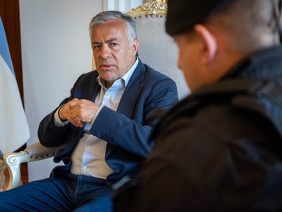 Gobierno sale a capitalizar el operativo en la escuela de La Paz