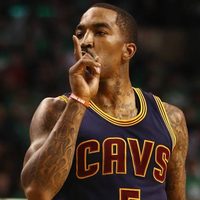 ¡Impactante! Un campeón de la NBA filmado mientras agredía a una persona en plena calle